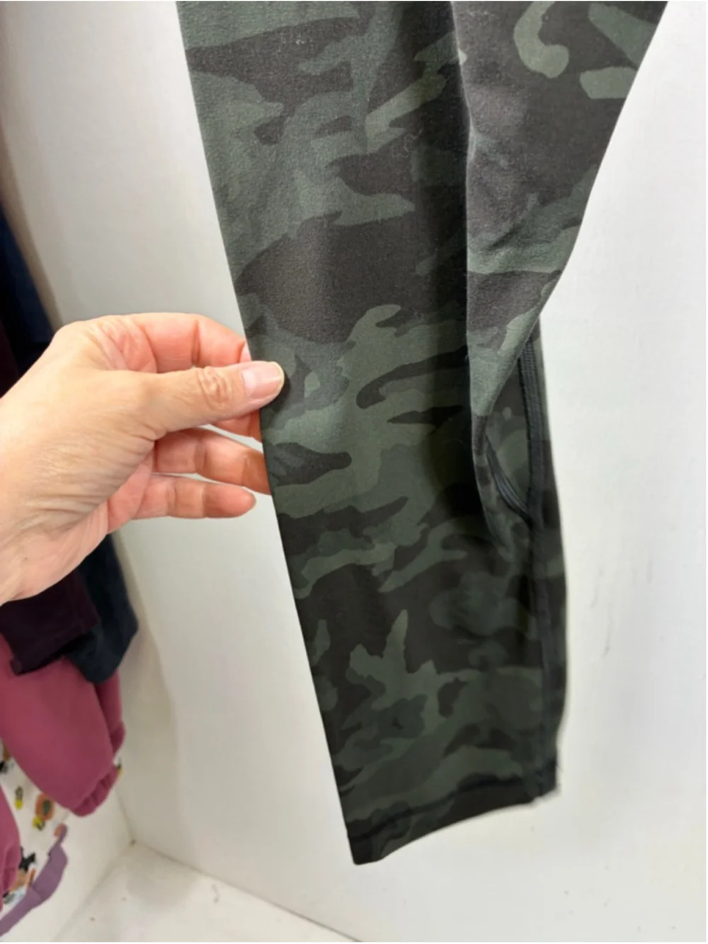 Lululemon Align HR Leggings 21” in Heritage 365 Camo Dark Olive Size 4